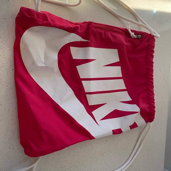 Nike Bag - Picture 2 of 3